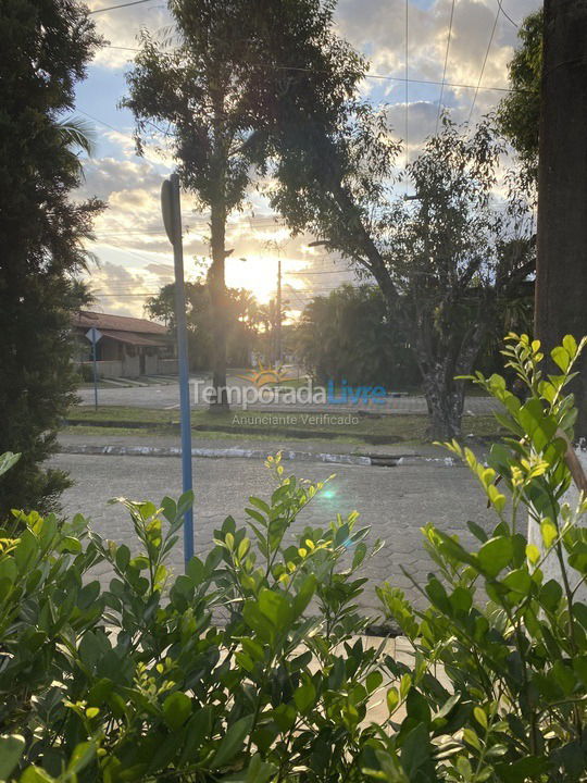 Casa para aluguel de temporada em Bertioga (Condominio Morada da Praia)