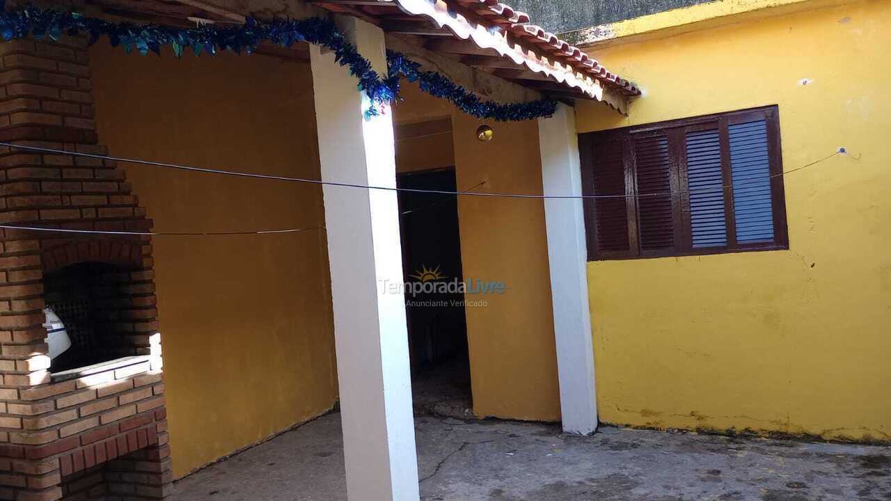 Casa para aluguel de temporada em Mongaguá (Mongaguá)