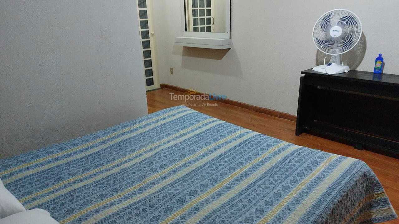 Casa para aluguel de temporada em Ponta Grossa (Vila Romana)