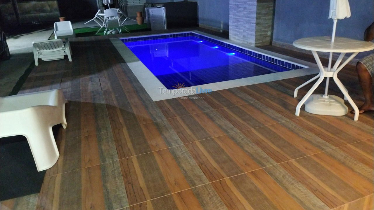 Casa para aluguel de temporada em Bertioga (Vista Linda)