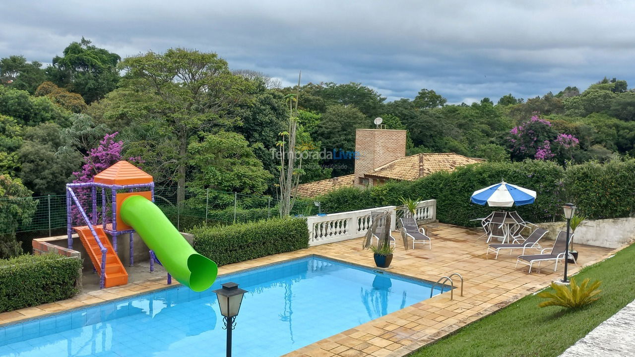 Chácara / sítio para aluguel de temporada em Mairinque (Condomínio Porta do Sol)
