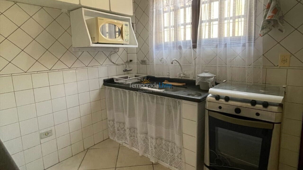 Casa para aluguel de temporada em Caraguatatuba (Jardim Britânia)
