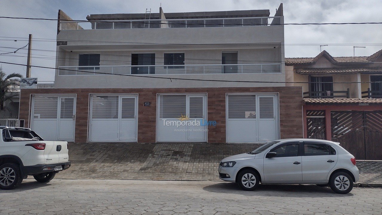 Casa para aluguel de temporada em Mongaguá (Praia Plataforma)