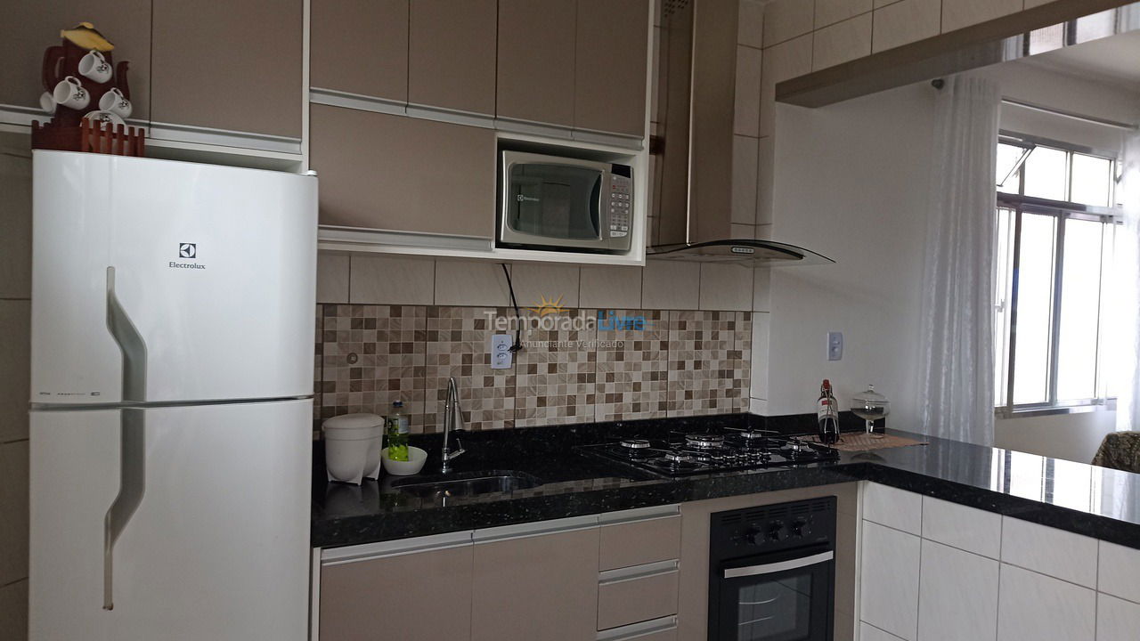 Apartamento para aluguel de temporada em Praia Grande (Canto do Forte)