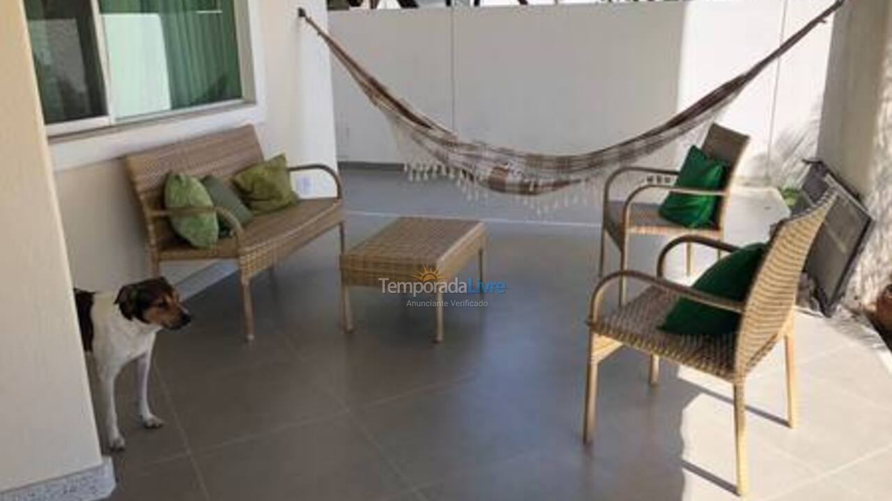 Casa para aluguel de temporada em Camaçari (Praia de Guarajuba)