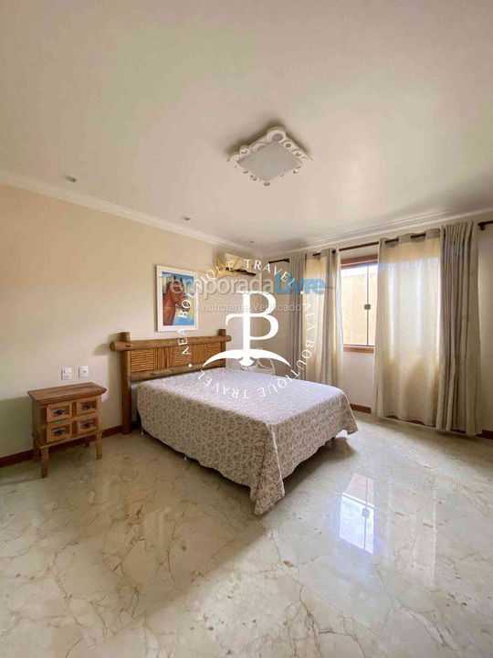 Casa para aluguel de temporada em Armação dos Búzios (Praia Rasa)
