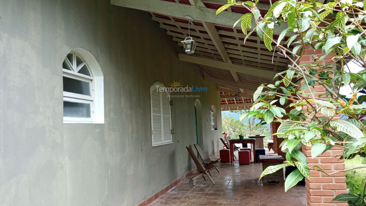 Granja para alquiler de vacaciones em Ubatuba (Sertao da Quina)