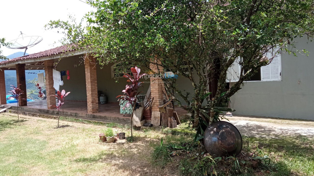 Granja para alquiler de vacaciones em Ubatuba (Sertao da Quina)