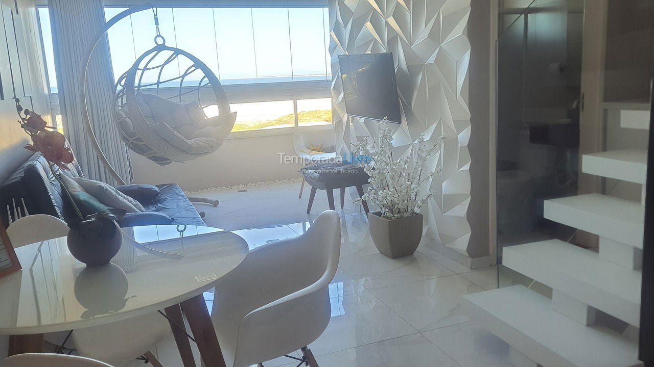 Apartamento para aluguel de temporada em Arraial do Cabo (Praia Grande)
