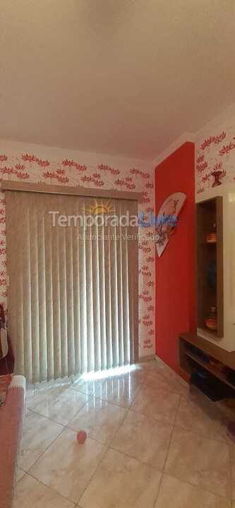 Casa para aluguel de temporada em Praia Grande (Vila Assunção)