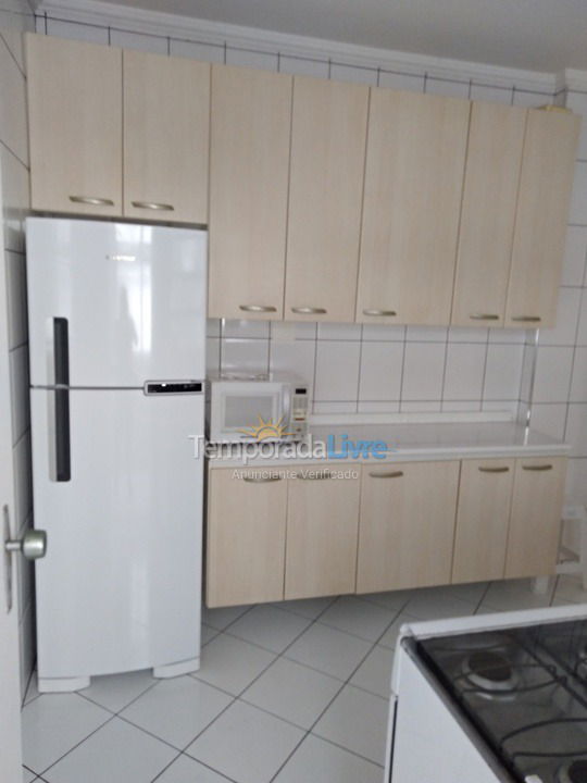 Apartamento para aluguel de temporada em Guarujá (Enseada)