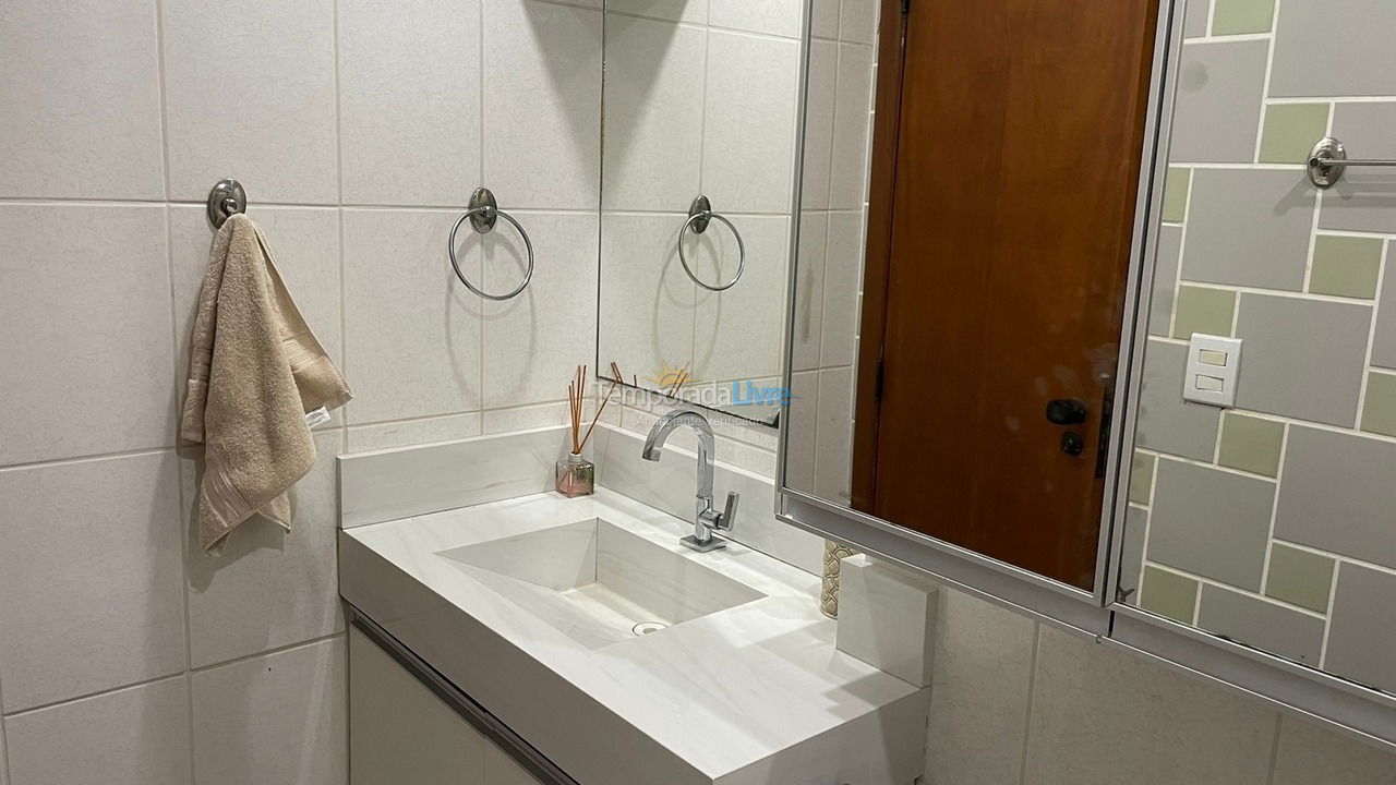 Apartamento para aluguel de temporada em Vila Velha (Praia da Costa)