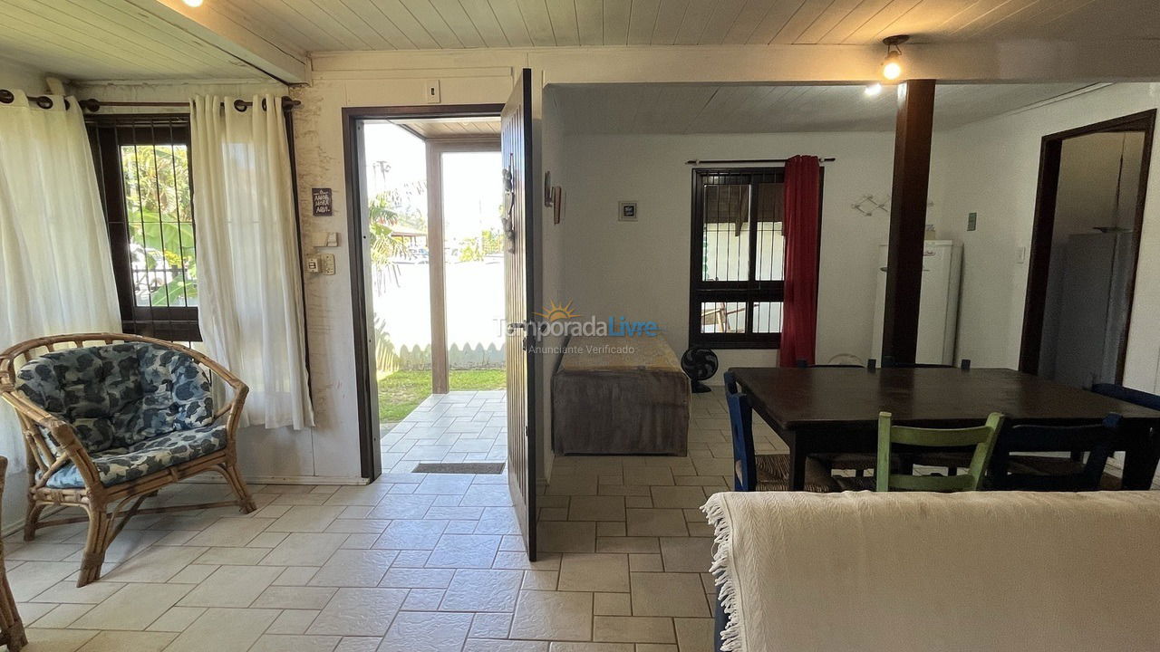 House for vacation rental in Garopaba (Praia da Ferrugem)