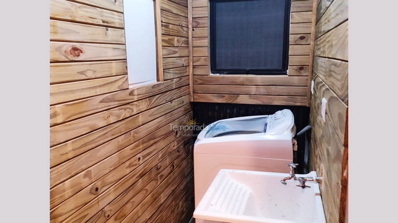 Casa para aluguel de temporada em Bertioga (Condominio Morada da Praia)