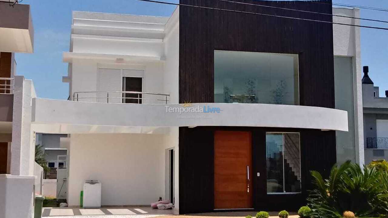 House for vacation rental in Capão da Canoa (Zona Nova)