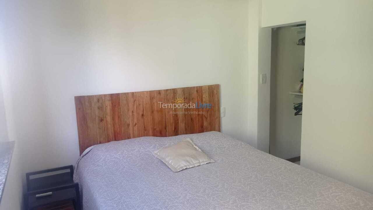 Apartamento para aluguel de temporada em Salvador (Praia do Flamengo)