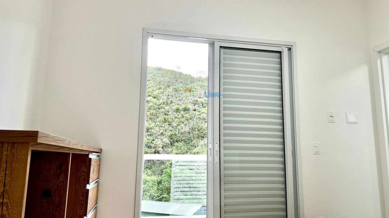 Apartamento para aluguel de temporada em Ubatuba (Praia Grande)