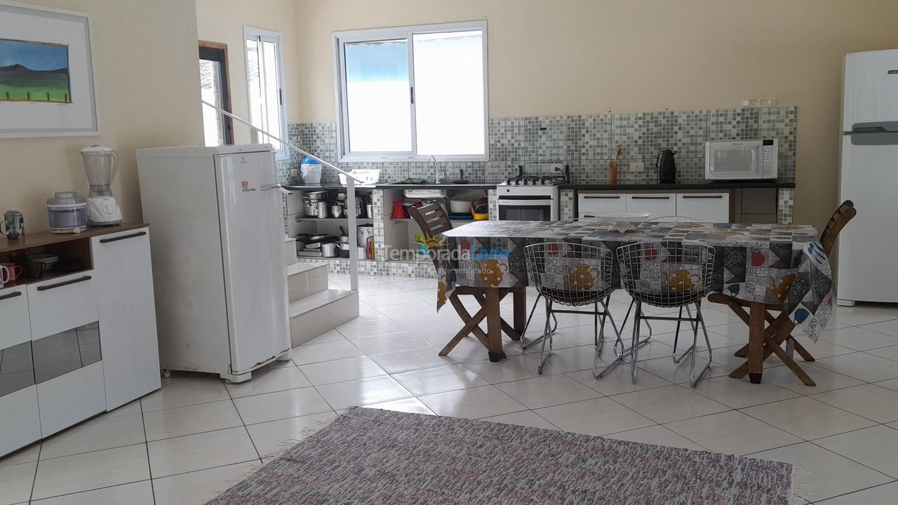Casa para aluguel de temporada em Bertioga (Condominio Morada da Praia)