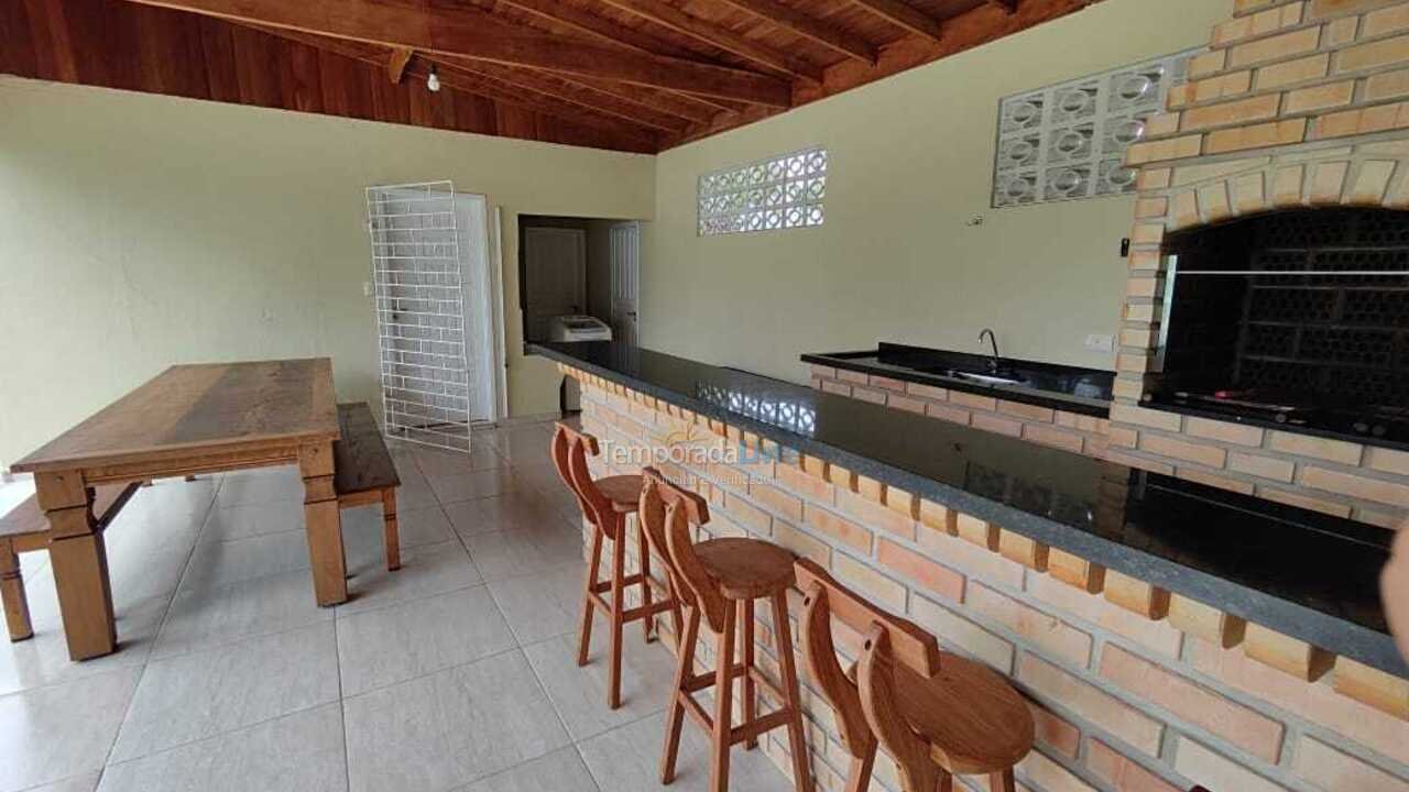 Casa para aluguel de temporada em Pontal do Paraná (Praia de Leste)