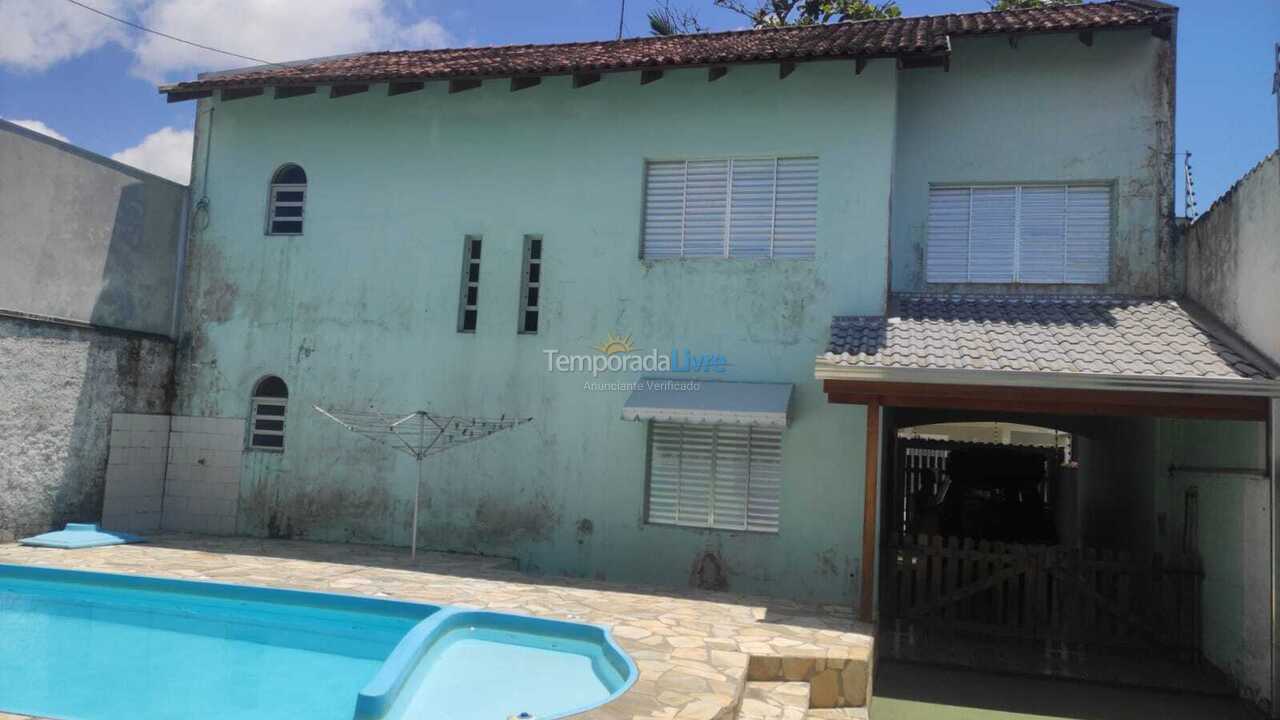 Casa para aluguel de temporada em Pontal do Paraná (Praia de Leste)