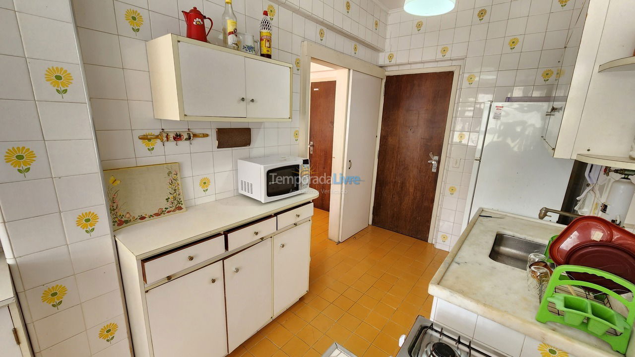 Apartamento para aluguel de temporada em Guarujá (Pitangueiras)