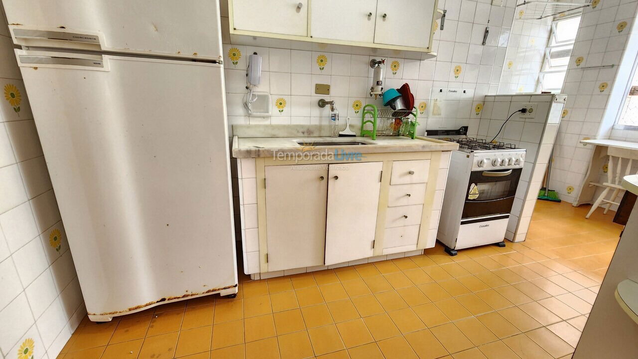Apartamento para aluguel de temporada em Guarujá (Pitangueiras)