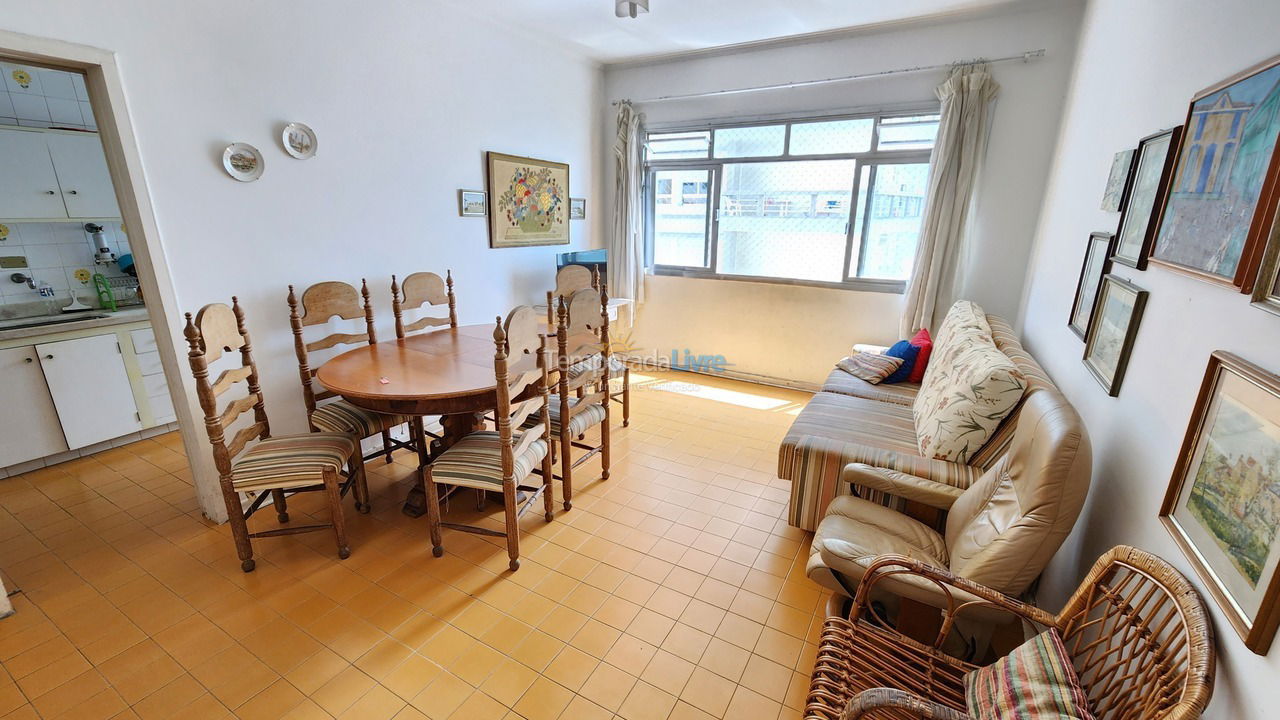 Apartamento para aluguel de temporada em Guarujá (Pitangueiras)