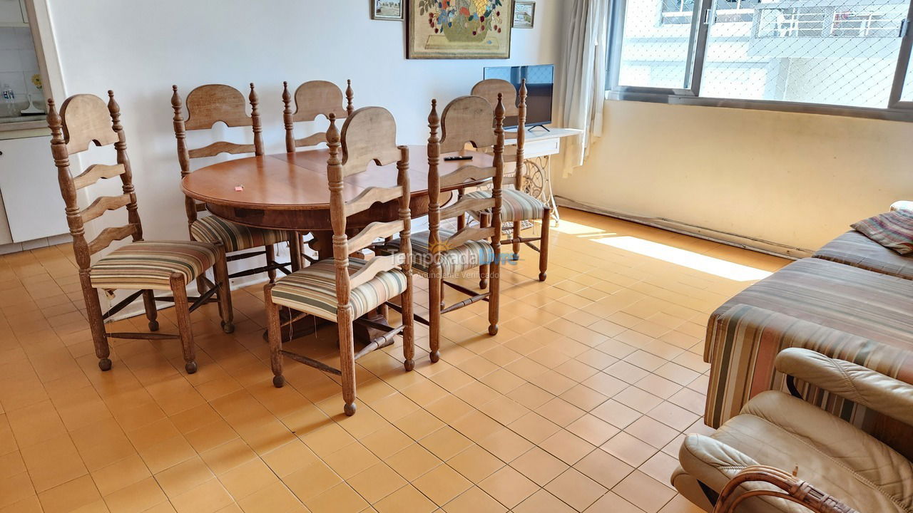 Apartamento para aluguel de temporada em Guarujá (Pitangueiras)