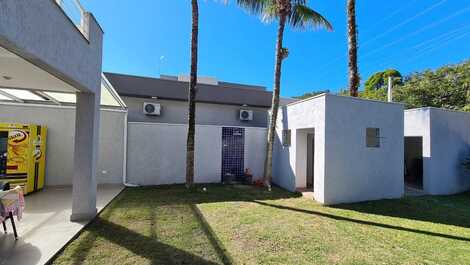 Casa Mar Verde - Casa com Piscina em Condomínio Fechado