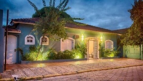Casa Lehua con 9 Suites, wifi en Ilhabela na Vila