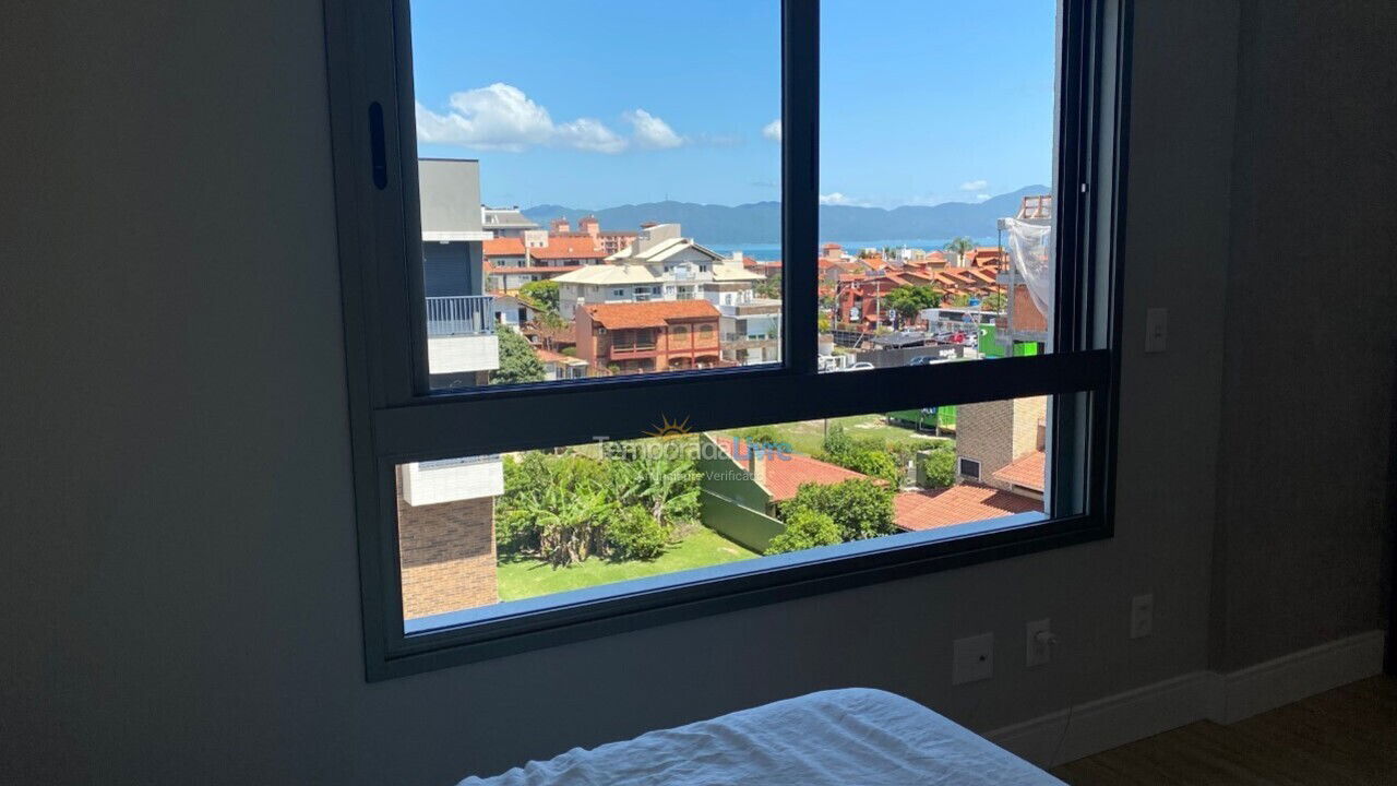 Apartamento para aluguel de temporada em Florianópolis (Jurere Tradicional)