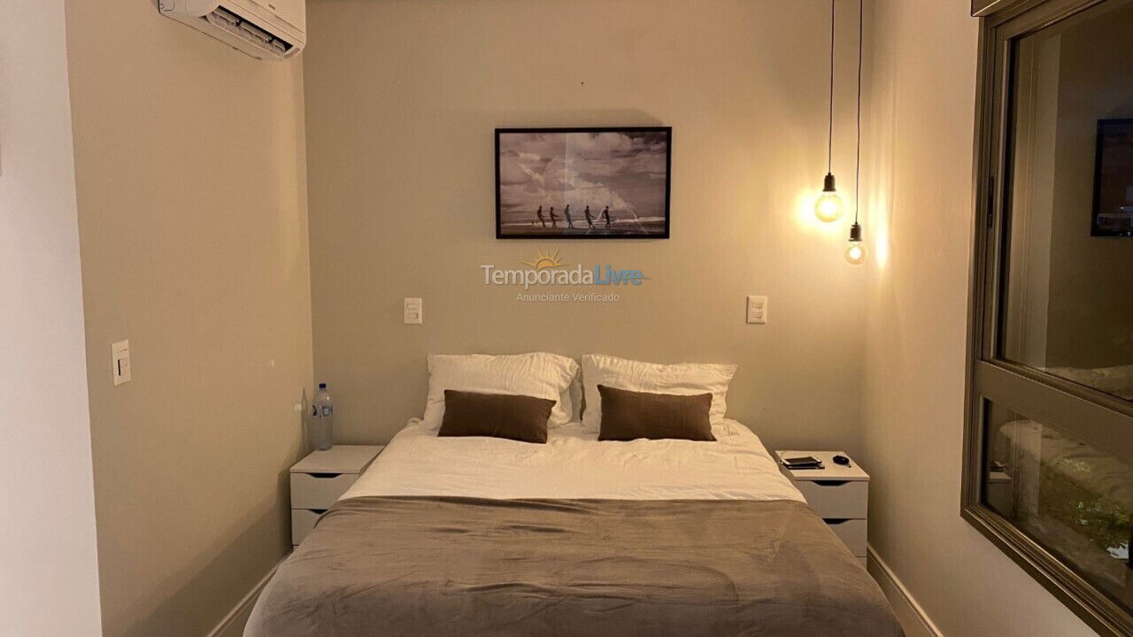 Apartamento para aluguel de temporada em Florianópolis (Jurere Tradicional)
