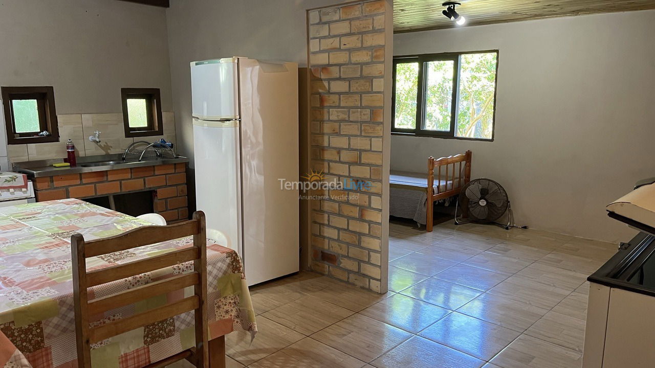 Casa para aluguel de temporada em Garopaba (Praia da Ferrugem)