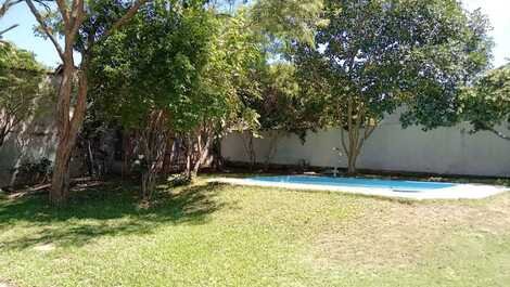 Amplia casa con piscina en Florianópolis