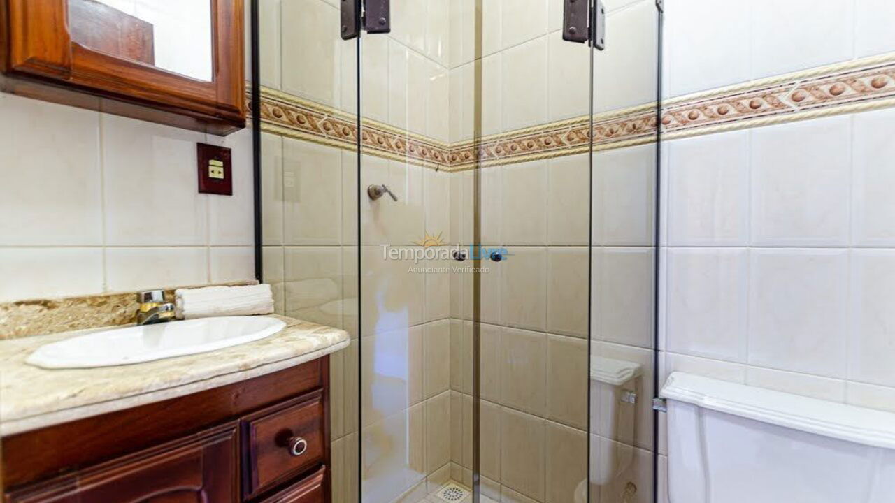 Apartamento para aluguel de temporada em Saquarema (Praia de Itaúna)