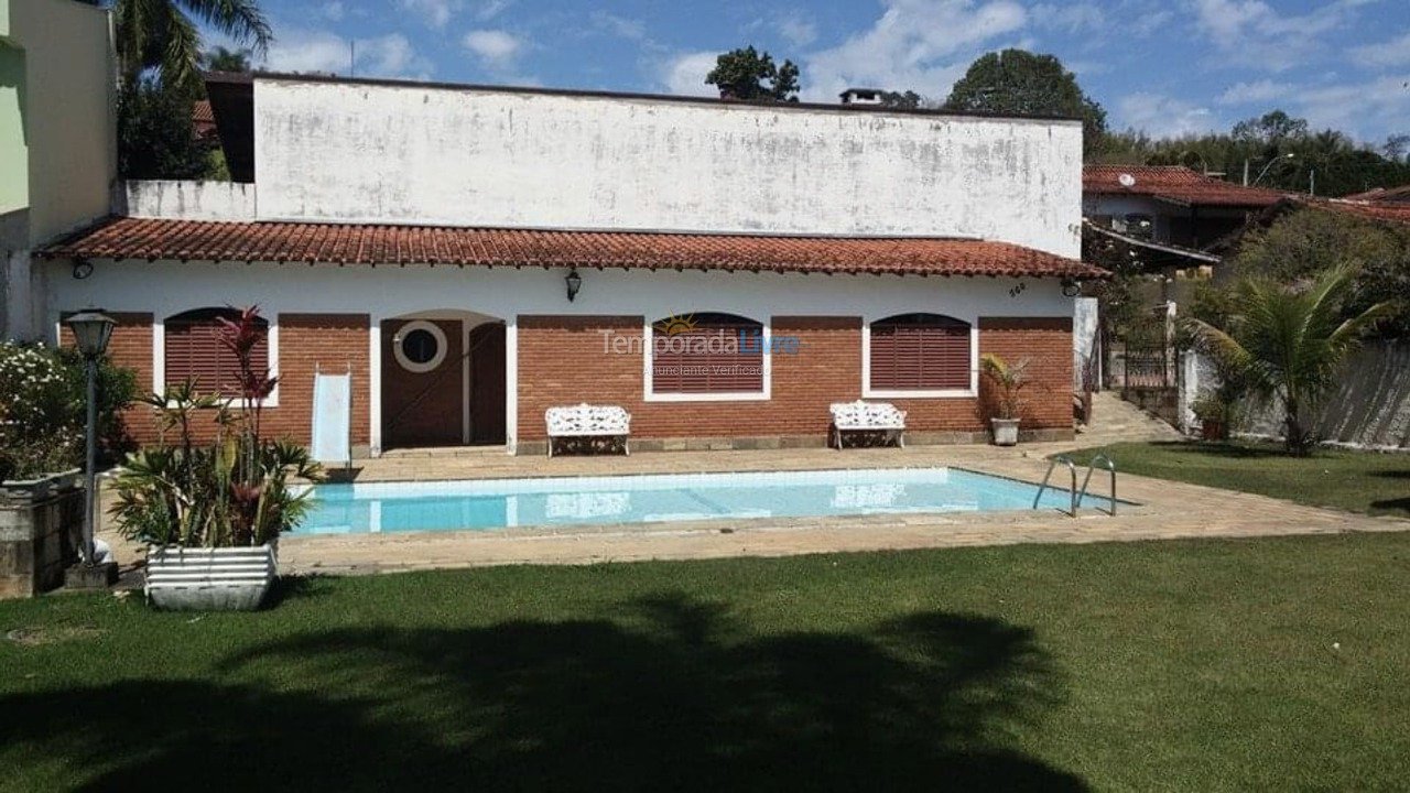 Casa para aluguel de temporada em Monte Alegre do Sul (Girardeli)
