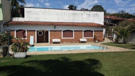 Casa para alquilar en Monte Alegre do Sul - Girardeli
