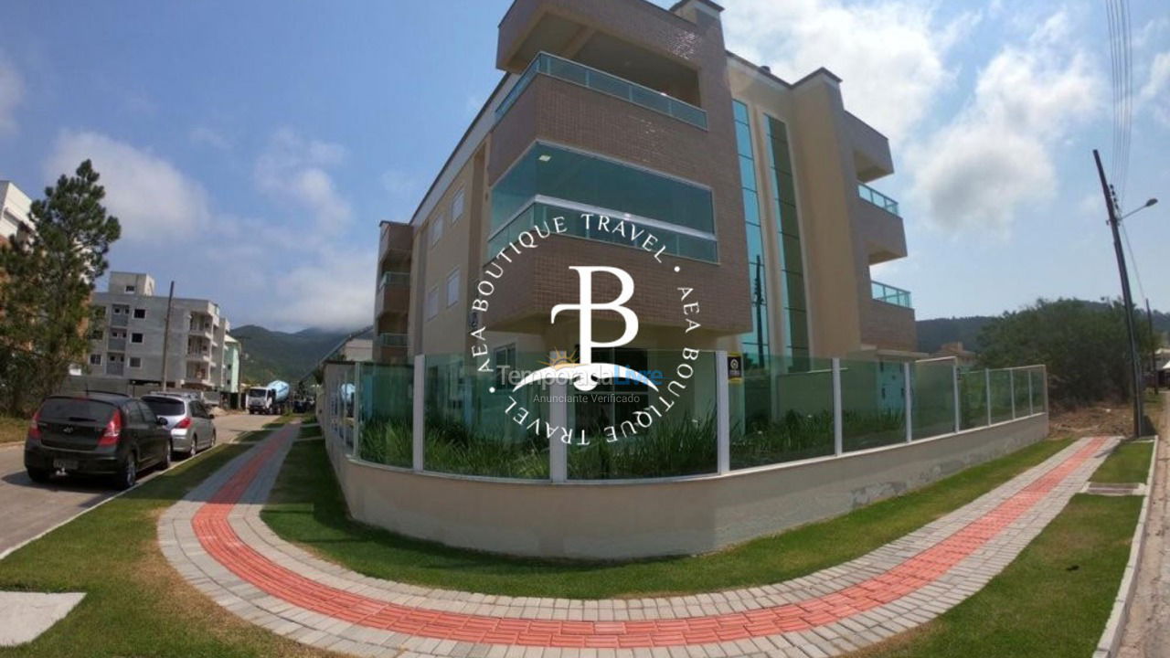 Apartment for vacation rental in Governador Celso Ramos (Praia de Palmas)