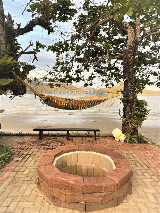 Casa para aluguel de temporada em Ubatuba (Praia da Fortaleza)