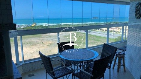 Apartment with sea view and swimming pool in Praia de Palmas