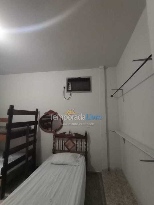 Casa para alquiler de vacaciones em Caraguatatuba (Jardim Primavera)