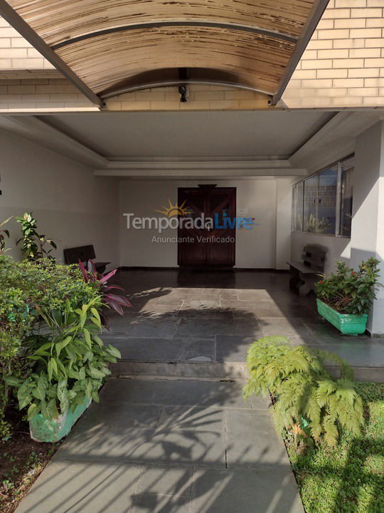Apartamento para aluguel de temporada em Praia Grande (Canto do Forte)
