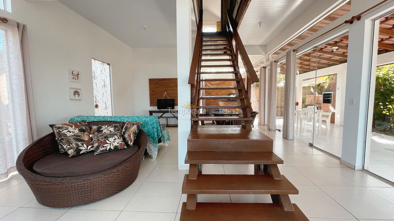 Casa para aluguel de temporada em Itapoá (Balneario Brandalize)