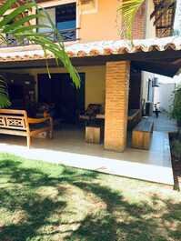 Beira Mar House with 3 suites in Itacimirim
