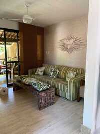 Beira Mar House with 3 suites in Itacimirim