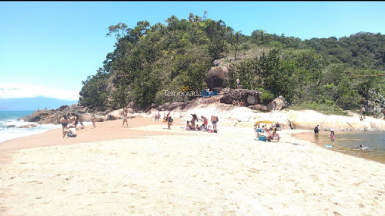 Casa para aluguel de temporada em Caraguatatuba (Capricórnio)