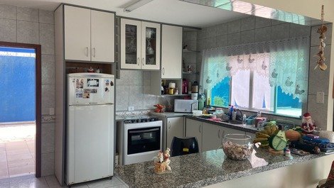 Casa/Sobrado em Condomínio Fechado Espetacular em Peruíbe - SP