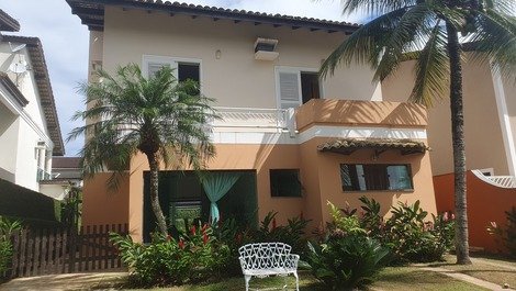 Casa de praia em condomínio fechado, praia de Pernambuco, Guarujá,SP