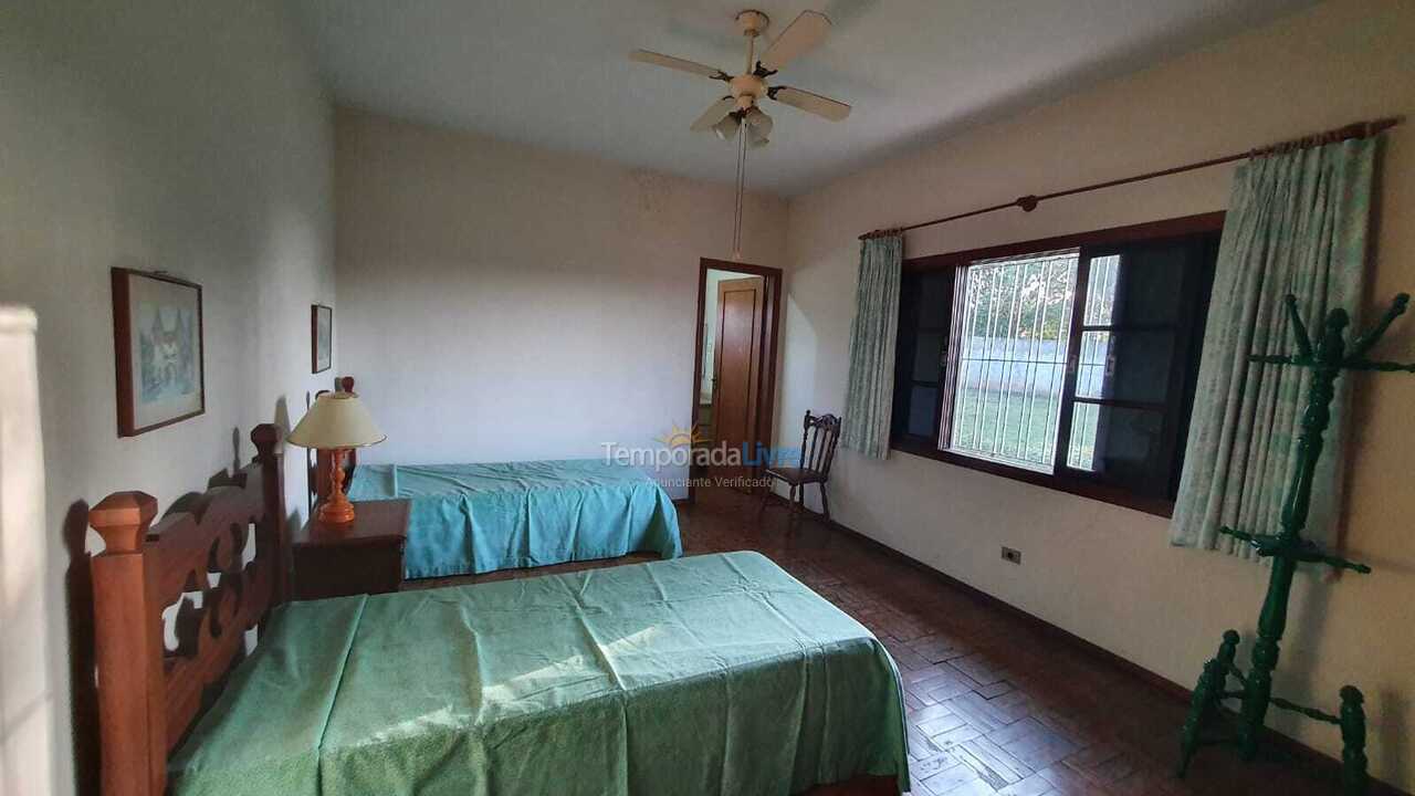 Granja para alquiler de vacaciones em Sorocaba (Caguassu)