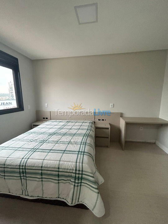 Apartamento para alquiler de vacaciones em Governador Celso Ramos (Praia de Palmas)